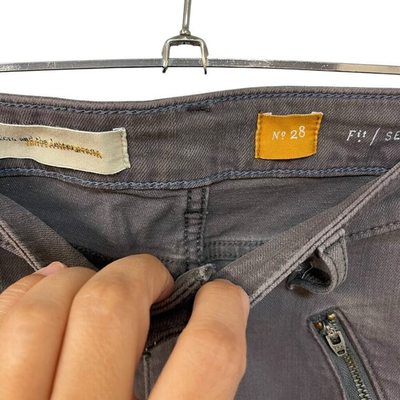 Pilcro By Anthropologie Jeans Size 28 Denim Pockets Fit Zerif Zip Moto Ankle - Picture 4 of 11